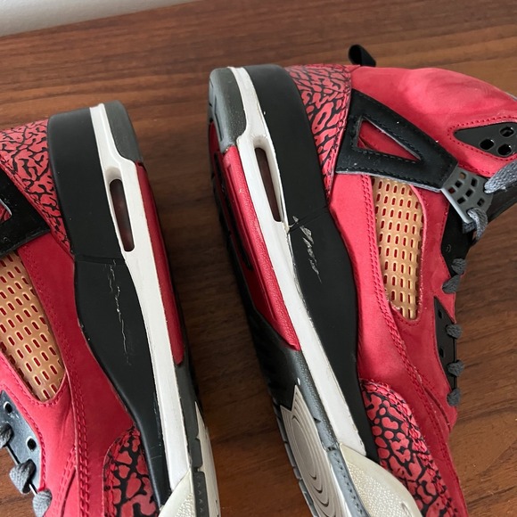 Nike Air Jordan Spizike Red Black Toro Bravo Men's Size 11 Sneakers 315371-601 - Picture 8 of 10